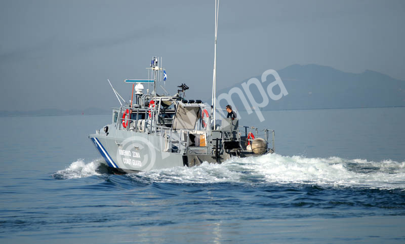 Σκάφος του Λιμενικού , Δευτέρα 1 Οκτωβρίου 2012 . ΑΠΕ-ΜΠΕ/ΑΠΕ-ΜΠΕ/ΗΛΙΑΣ ΜΑΚΟΣ