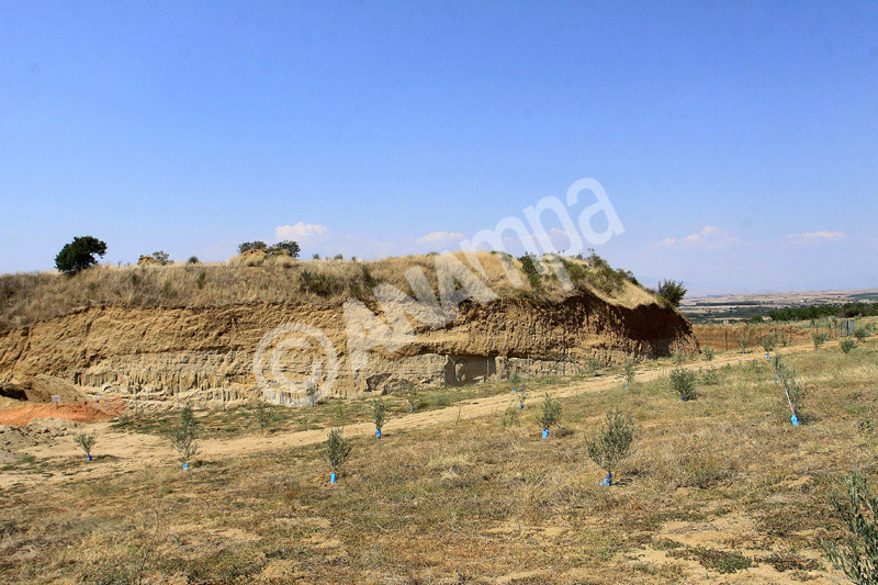 Φωτογραφία αρχείου. Τμήμα ανασκαφών μεγάλου κτιστού περιβόλου που χρονολογείται στον 4ο αι. Π.Χ., στη θέση Καστά, στην Αμφίπολη Σερρών, την Παρασκευή 23 Αυγούστου 2013. ΑΠΕ-ΜΠΕ/ΑΠΕ-ΜΠΕ/ΧΑΡΗΣ ΙΟΡΔΑΝΙΔΗΣ