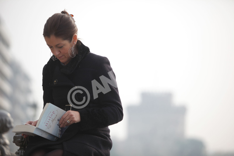 Η  συγγραφέας του best seller «To Νησί» Victoria Hislop μιλάει στο ΑΠΕ-ΜΠΕ για το νέο της βιβλίο ¨Το νήμα» που διαδραματίζεται στη Θεσσαλονίκη το 1917, Τρίτη  22 Νοεμβρίου 2011 ΑΠΕ-ΜΠΕ/ΑΠΕ-ΜΠΕ/ΝΙΚΟΣ ΑΡΒΑΝΙΤΙΔΗΣ