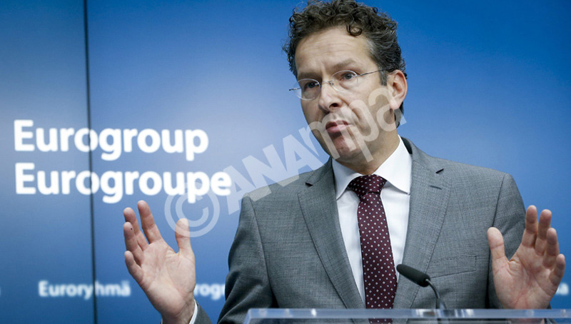 epa04821482 Dutch Finance Minister and President of Eurogroup Jeroen Dijsselbloem gestures while speaking at a media conference following a special Eurogroup Finance ministers meeting on the Greek crisis at the EU Council headquarters in Brussels, Belgium, 27 June 2015. Dijsselbloem said the Greek bailout programme 