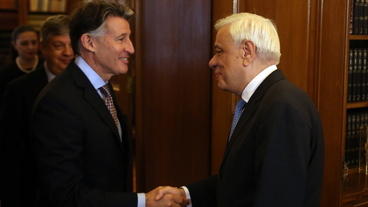 ΣΥΝΑΝΤΗΣΗ ΠτΔ κ. ΠΑΥΛΟΠΟΥΛΟΥ ΜΕ ΤΟΝ ΠΡΟΕΔΡΟ ΤΗΣ ΠΑΓΚΟΣΜΙΑΣ ΟΜΟΣΠΟΝΔΙΑΣ ΣΤΙΒΟΥ (IAAF) ΚΑΙ ΟΛΥΜΠΙΟΝΙΚΗ ΛΟΡΔΟ SEBASTIAN COE 2 w06 120651koeee