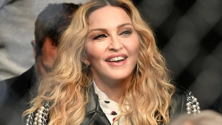 Madonna - Σελίδα 4 W08-20471112