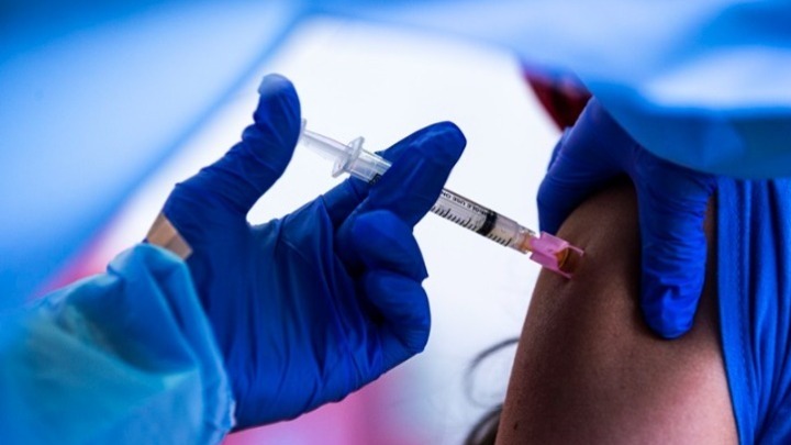 Ανοίγει η Πλατφόρμα των Ραντεβού για τον Εμβολιασμό στις Ηλικίες 75 έως 79.