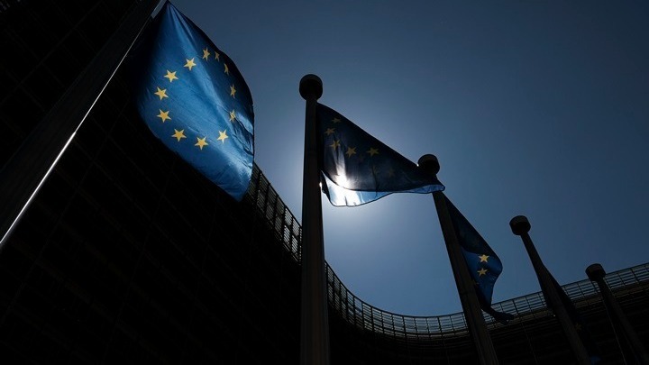 15 δις ευρω για τη χρηματοδότηση του Ταμείου Ανάκαμψης από τη Κομισιόν 15 δις ευρω για τη χρηματοδότηση του Ταμείου Ανάκαμψης από τη Κομισιόν