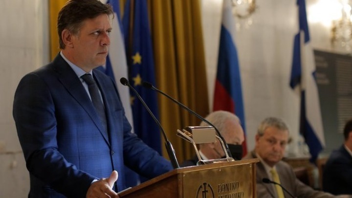 w02 173944w02153459E5SXCsBXIAMfjgA