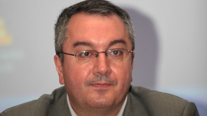 Η. Μόσιαλος:Αναγκαίος ο εμβολιασμός και με το αντιγριπικό εμβόλιο Η. Μόσιαλος:Αναγκαίος ο εμβολιασμός και με το αντιγριπικό εμβόλιο