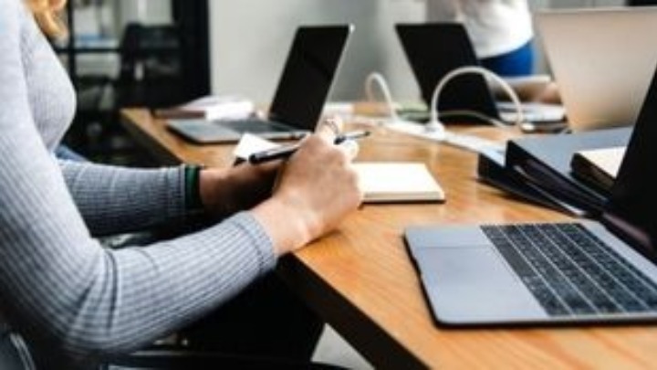 Κλειστά τα σχολεία στην Αττική την Παρασκευή Κλειστά τα σχολεία στην Αττική την Παρασκευή