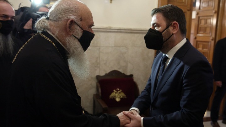 Επίσκεψη του Νίκου Ανδρουλάκη στον αρχιεπίσκοπο Ιερώνυμο Επίσκεψη του Νίκου Ανδρουλάκη στον αρχιεπίσκοπο Ιερώνυμο