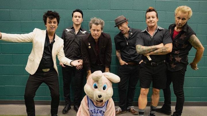 Οι Green Day ακύρωσαν προγραμματισμένη συναυλία τους στη Ρωσία Οι Green Day ακύρωσαν προγραμματισμένη συναυλία τους στη Ρωσία