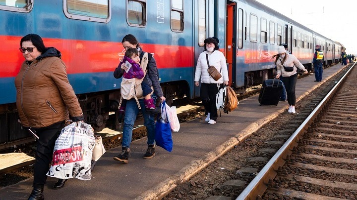 ΟΗΕ: Περισσότεροι από 677.000 πρόσφυγες έφυγαν από την Ουκρανία λόγω της ρωσικής εισβολής