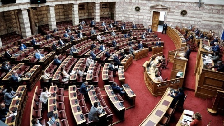Ψηφίστηκε το νομοσχέδιο για την οπαδική βία Ψηφίστηκε το νομοσχέδιο για την οπαδική βία