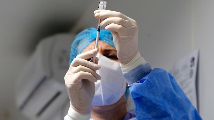 Η 4η δόση Pfizer προστατεύει περισσότερο τους άνω των 60 από την «Όμικρον» Η 4η δόση Pfizer προστατεύει περισσότερο τους άνω των 60 από την «Όμικρον»