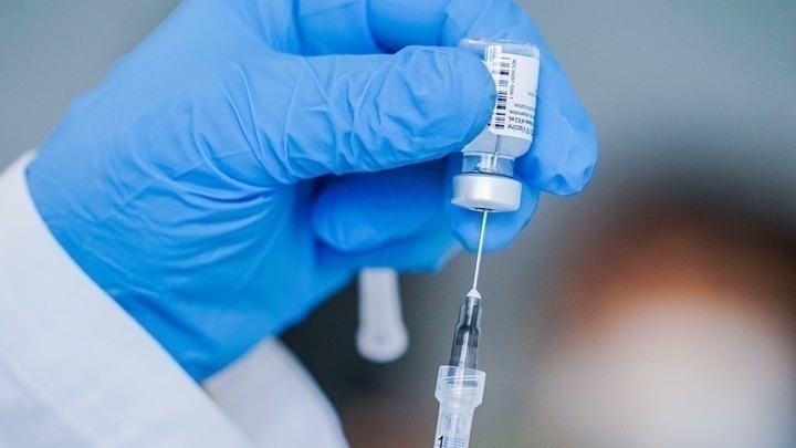 Ο EMA ξεκίνησε αξιολόγηση για νέα έκδοση εμβολίου των Pfizer/BioNTech