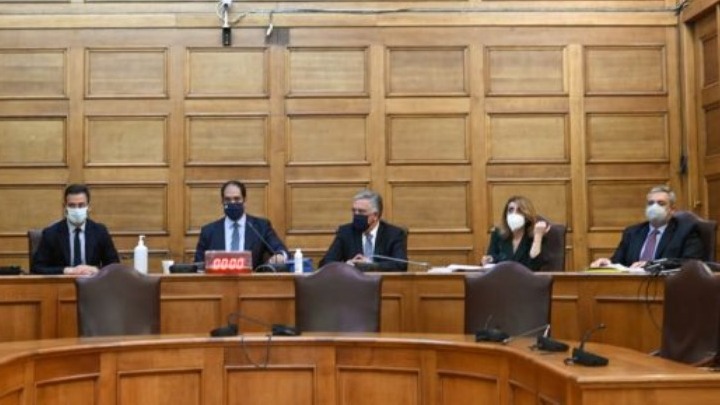 Παράδοση του Πορίσματος της Εξεταστικής Επιτροπής για τις υποκλοπές στον πρόεδρο της Βουλής Παράδοση του Πορίσματος της Εξεταστικής Επιτροπής για τις υποκλοπές στον πρόεδρο της Βουλής