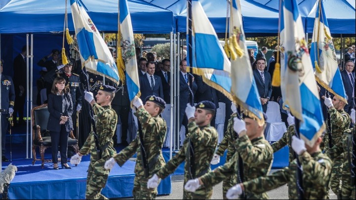 Ολοκληρώθηκε η μεγάλη στρατιωτική παρέλαση για την εθνική επέτειο της 28ης Οκτωβρίου 1940 Ολοκληρώθηκε η μεγάλη στρατιωτική παρέλαση για την εθνική επέτειο της 28ης Οκτωβρίου 1940
