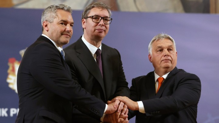 Σερβία, Ουγγαρία και Αυστρία υπέγραψαν μνημόνιο αντιμετώπισης της παράνομης μετανάστευσης