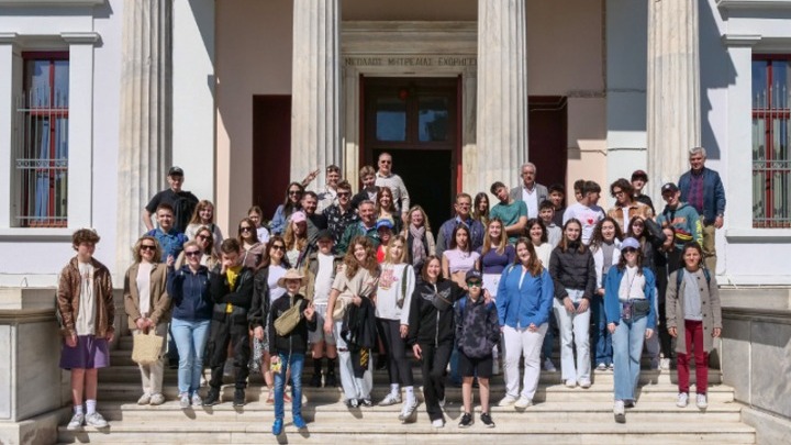 Διεθνή σχολεία στη Λέσβο Διεθνή σχολεία στη Λέσβο