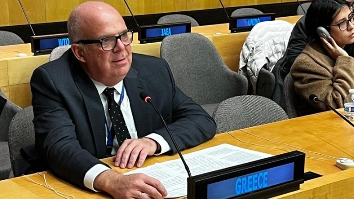 Η Ελλάδα υποστηρίζει την πολιτική μετάβαση στη Συρία Η Ελλάδα υποστηρίζει την πολιτική μετάβαση στη Συρία