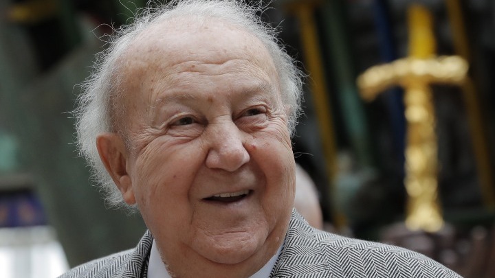 Απεβίωσε ο ρώσος γλύπτης Ζουράμπ Τσερετέλι