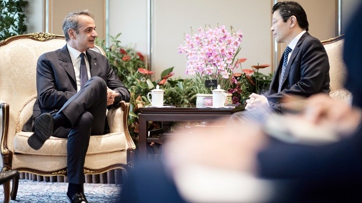 PM Mitsotakis calls for stronger bilateral cooperation and investments, in meeting with Singaporean counterpart