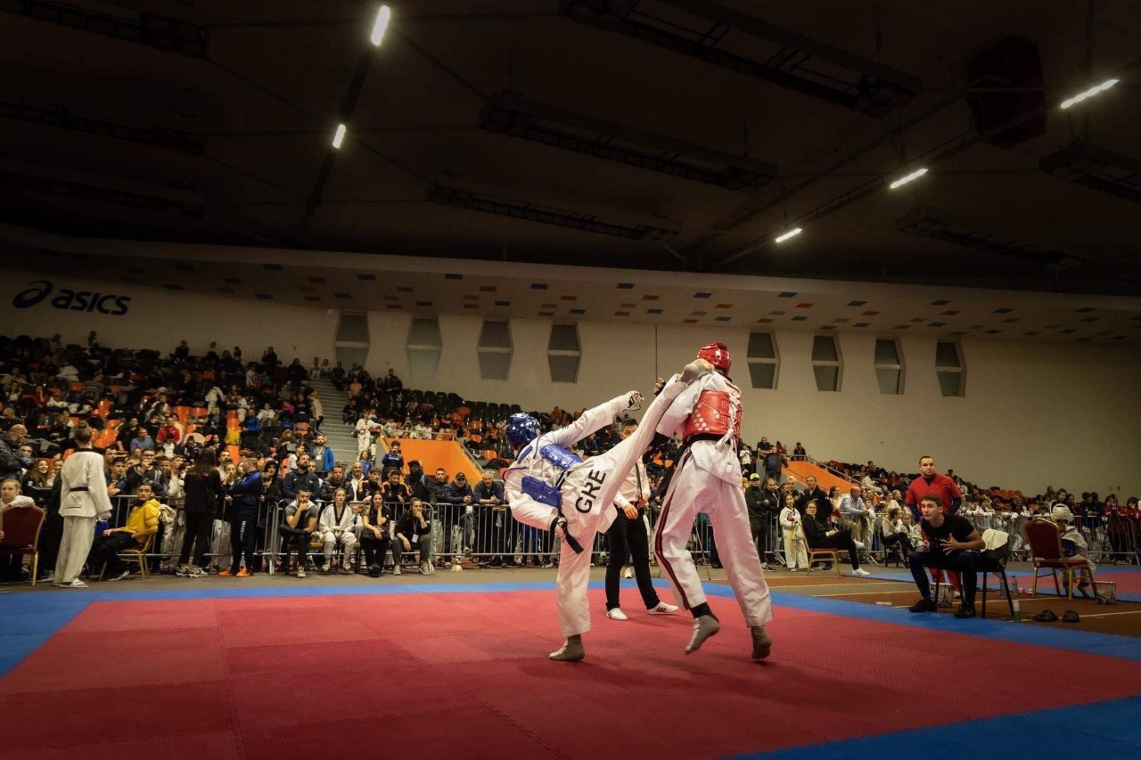Φωτεινό παράδειγμα! Ο βαρήκοος Ολυμπιονίκης που βοηθάει ΑμεΑ, παράλληλα με τον πρωταθλητισμό!